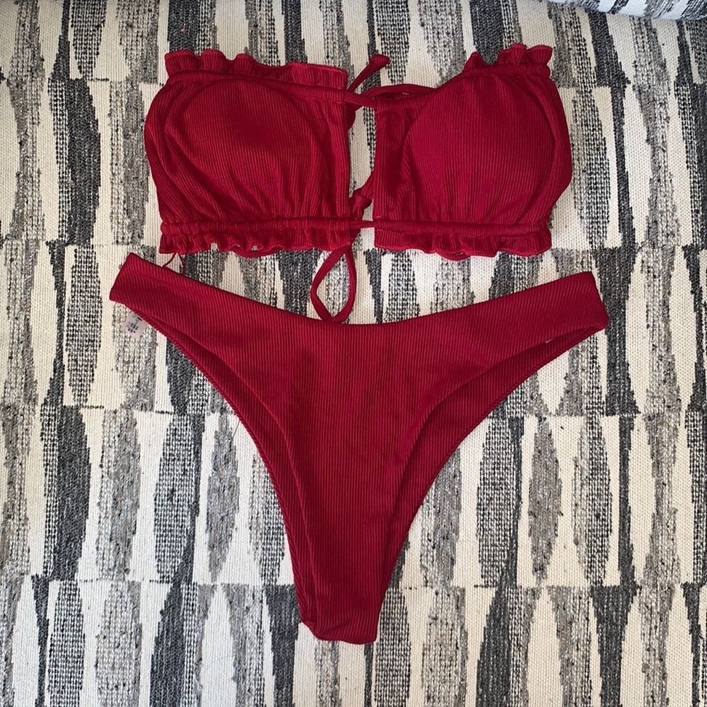 ZAFUL - never worn bikini set - top and bottom both size 6